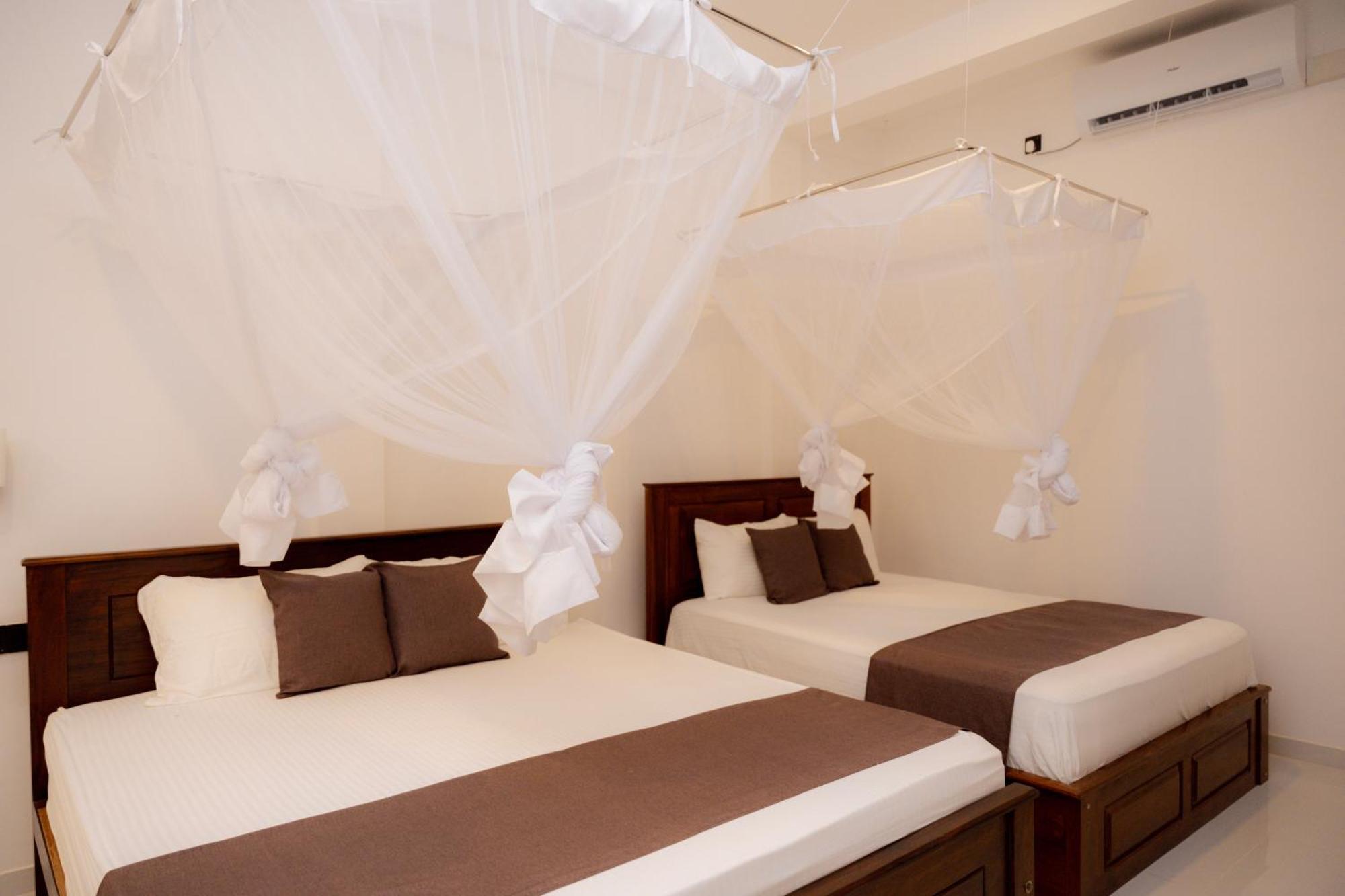 Sea Bay Inn Tangalle Exterior photo
